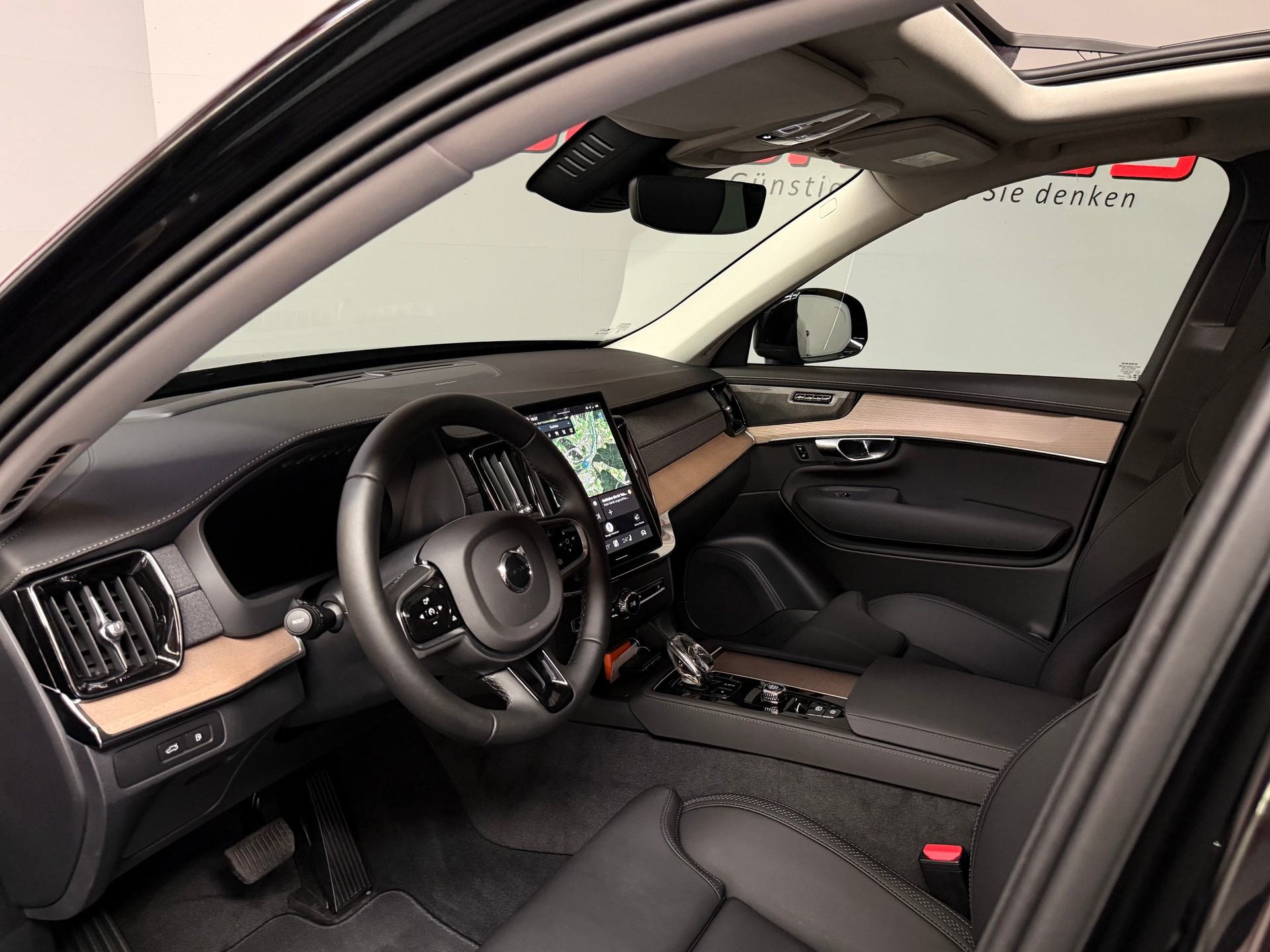 VOLVO XC90 T8 AWD PluginHybrid Plus Dark Geartronic-image-14