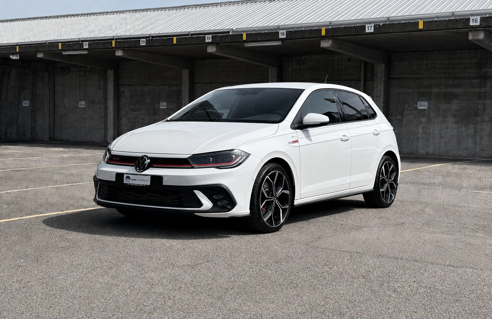 VW Polo 2.0 TSI GTI DSG Leder-/Alcantara-image-11