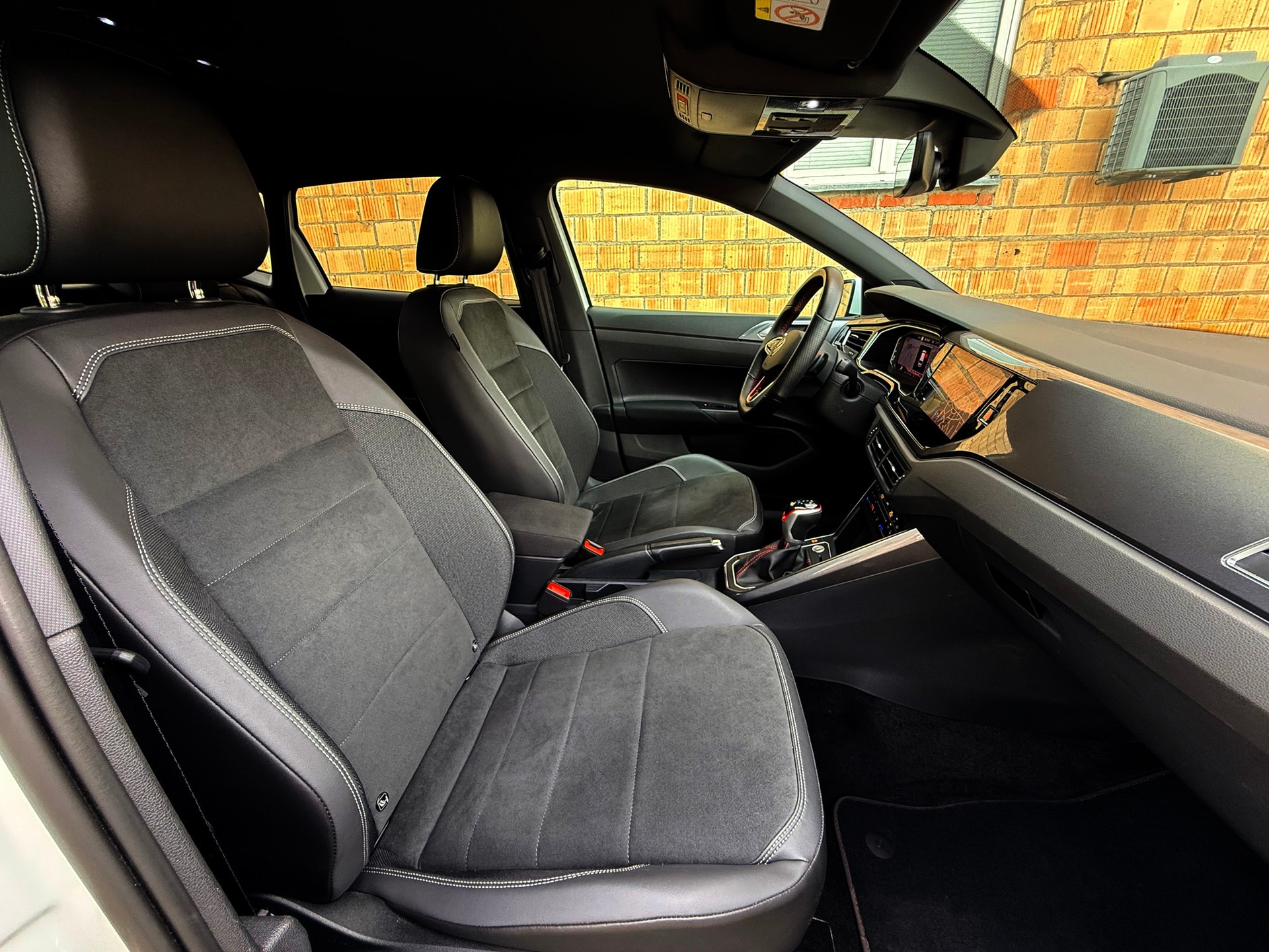 VW Polo 2.0 TSI GTI DSG Leder-/Alcantara-image-18