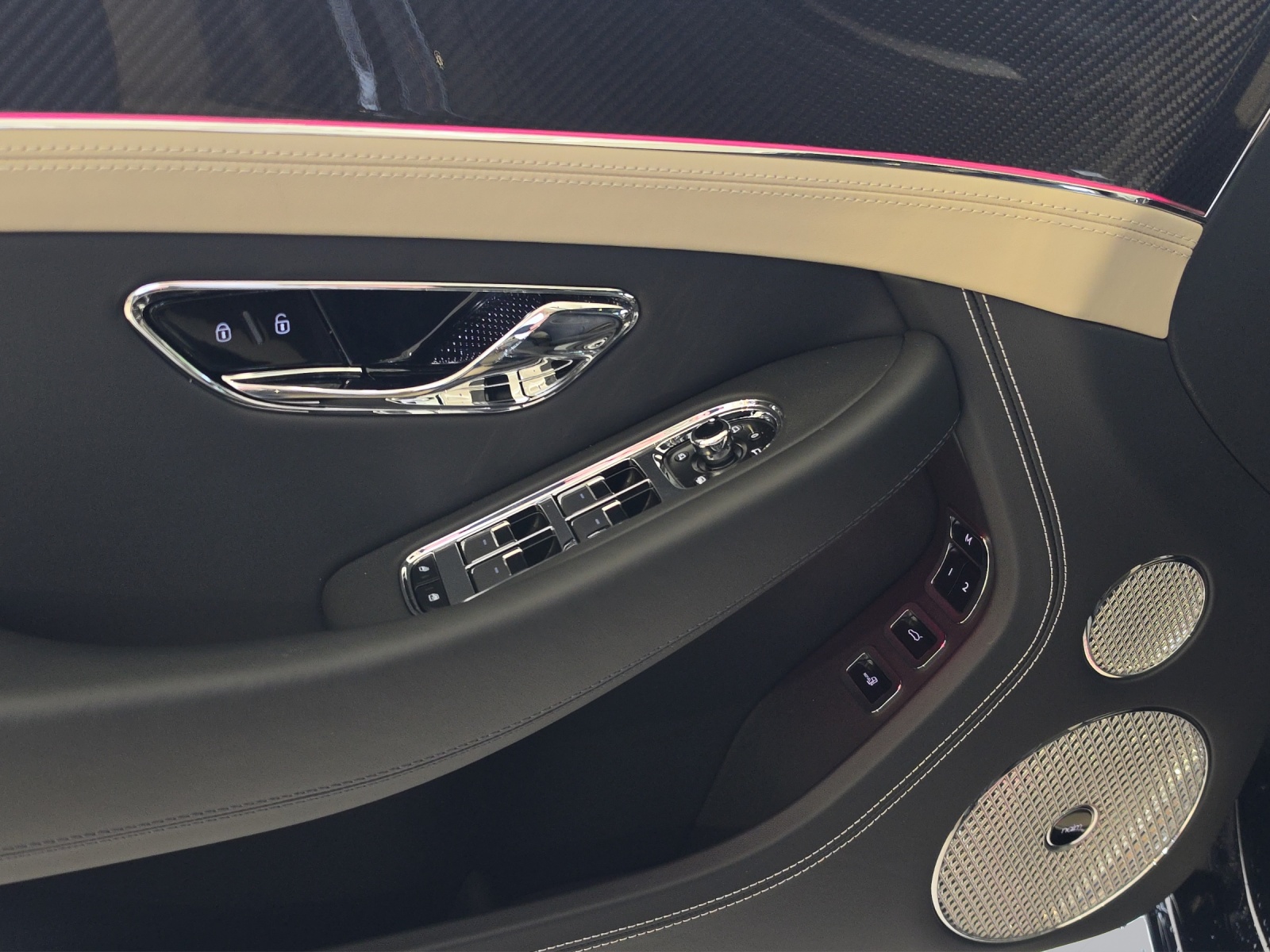 BENTLEY GT S V8 PHEV 680 CHV-image-10
