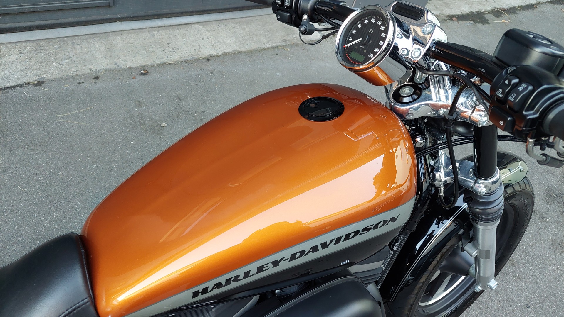 HARLEY-DAVIDSON XL 1200 CA Sportster Custom ABS-image-8