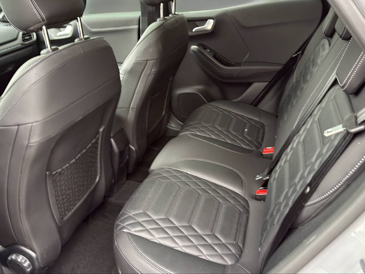 FORD Puma 1.0 EcoB Hybrid 155 ST-Line Vignale-image-9