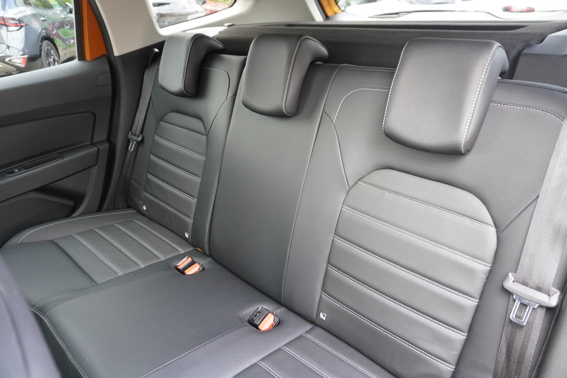 DACIA Duster SCe 115 Prestige 4x4-image-11