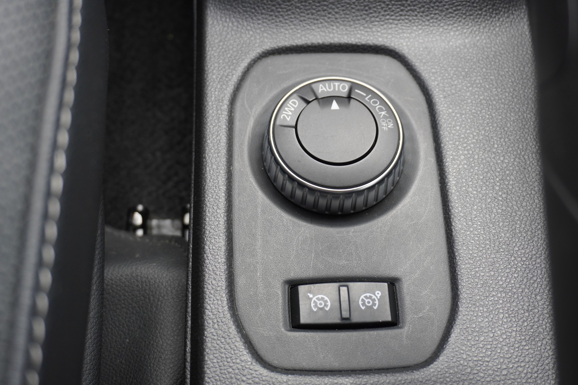 DACIA Duster SCe 115 Prestige 4x4-image-14