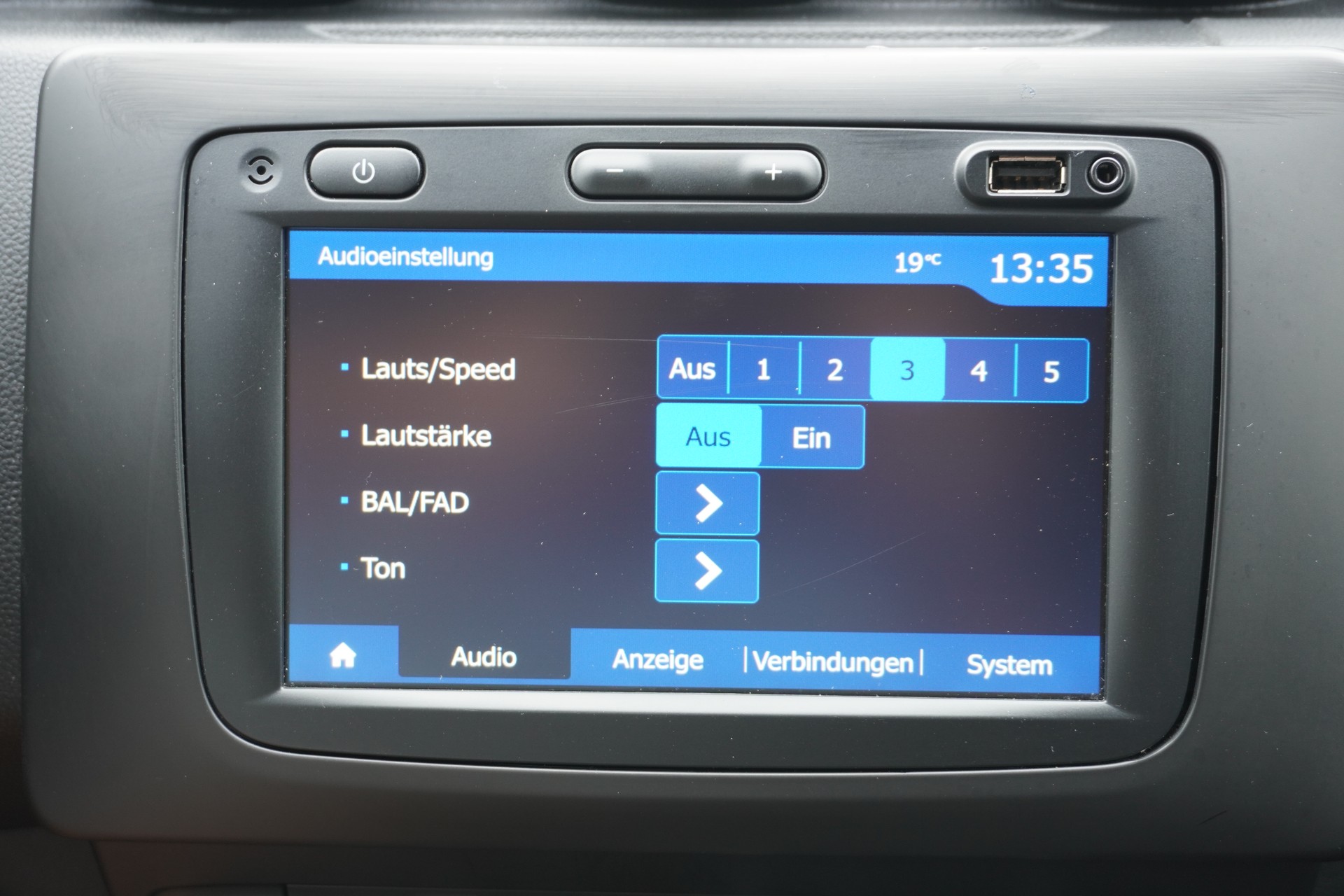 DACIA Duster SCe 115 Prestige 4x4-image-27