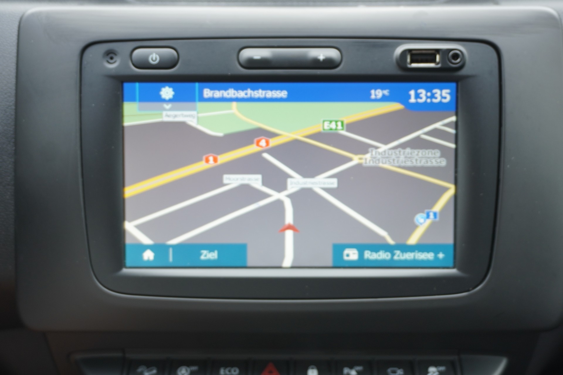 DACIA Duster SCe 115 Prestige 4x4-image-24