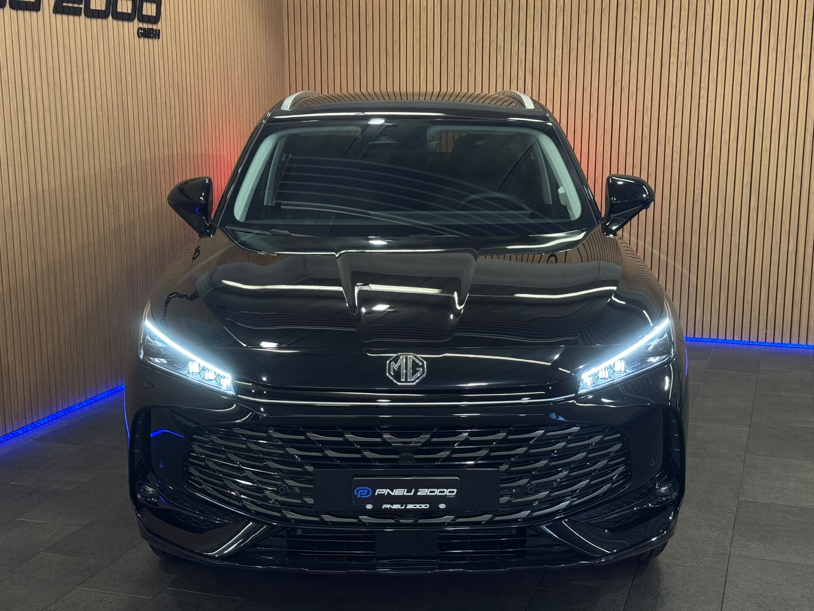 MG HS 1.5 Vollhybrid Luxury-showroom-element-1