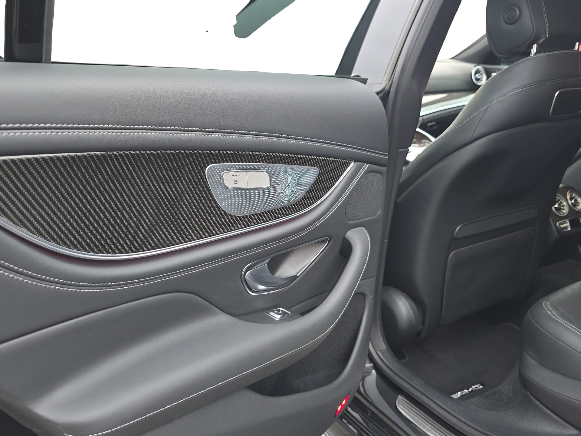 MERCEDES-BENZ AMG GT 4 63 S 4Matic+ Speedshift MCT-image-11