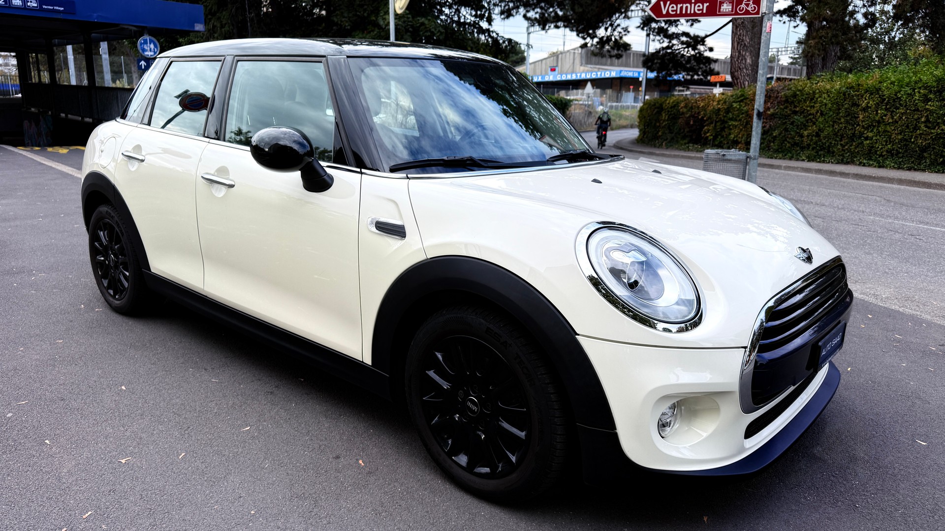 MINI Cooper-image-2