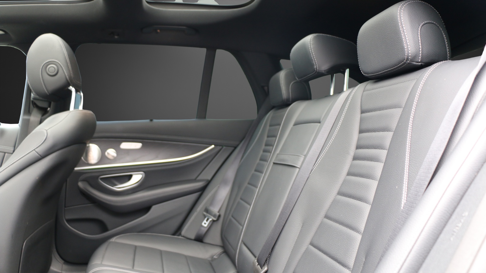 MERCEDES-BENZ E 220 d T 4Matic Swiss Star-image-10