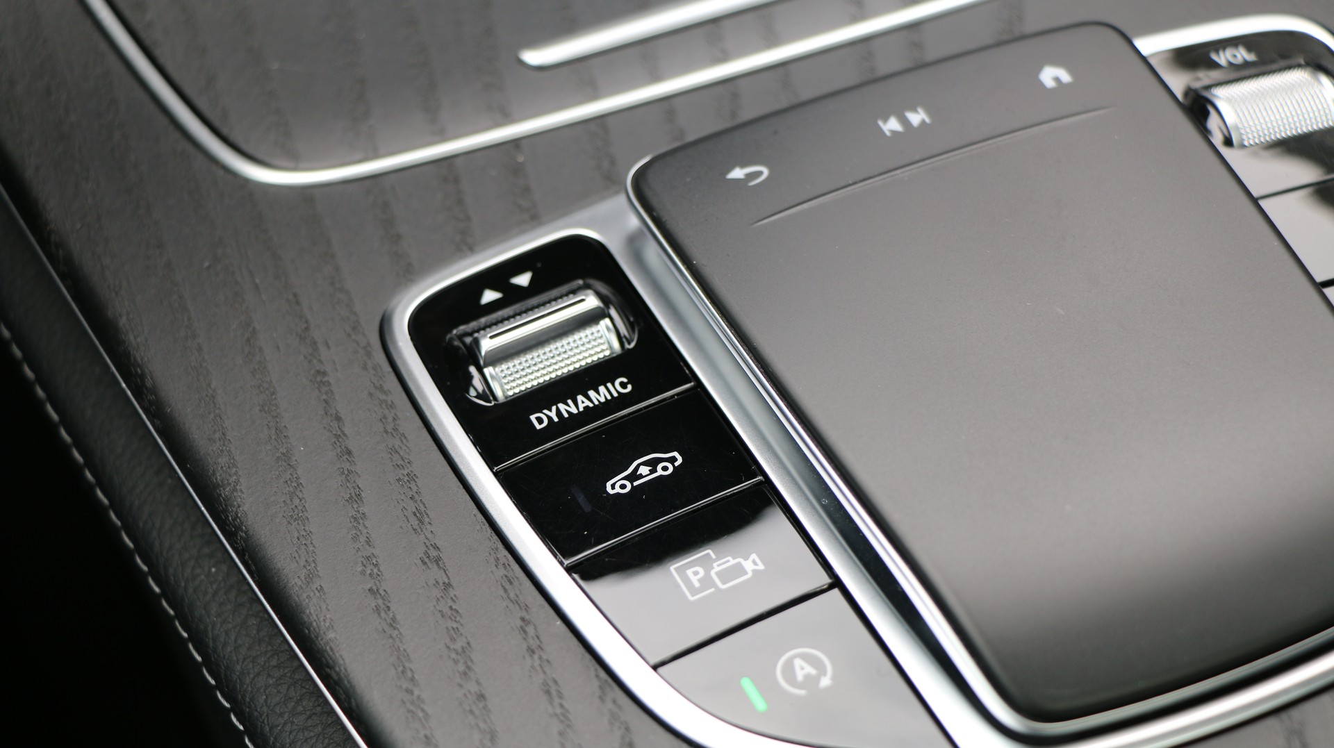 MERCEDES-BENZ E 220 d T 4Matic Swiss Star-image-18