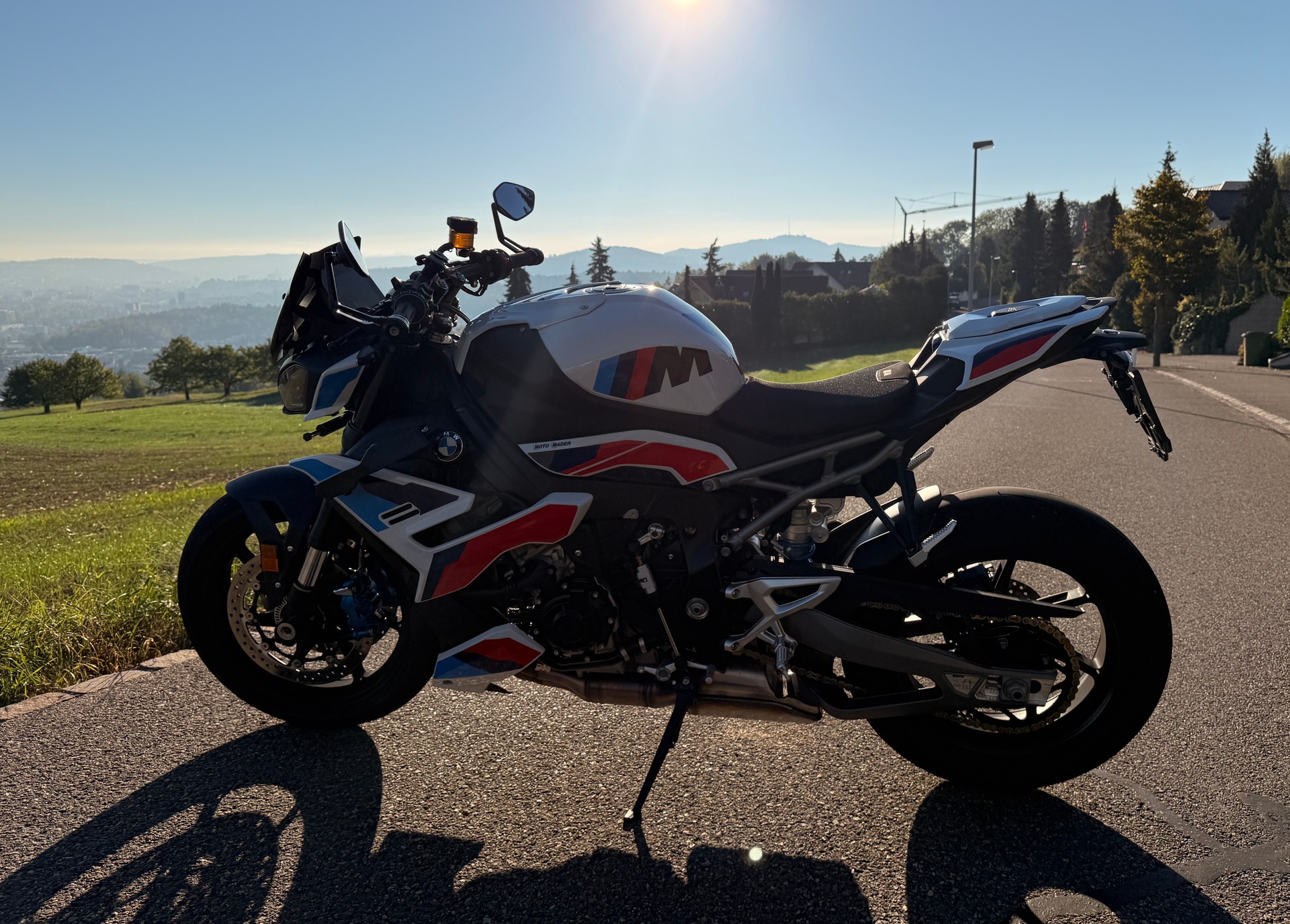 BMW M 1000 R-image-1
