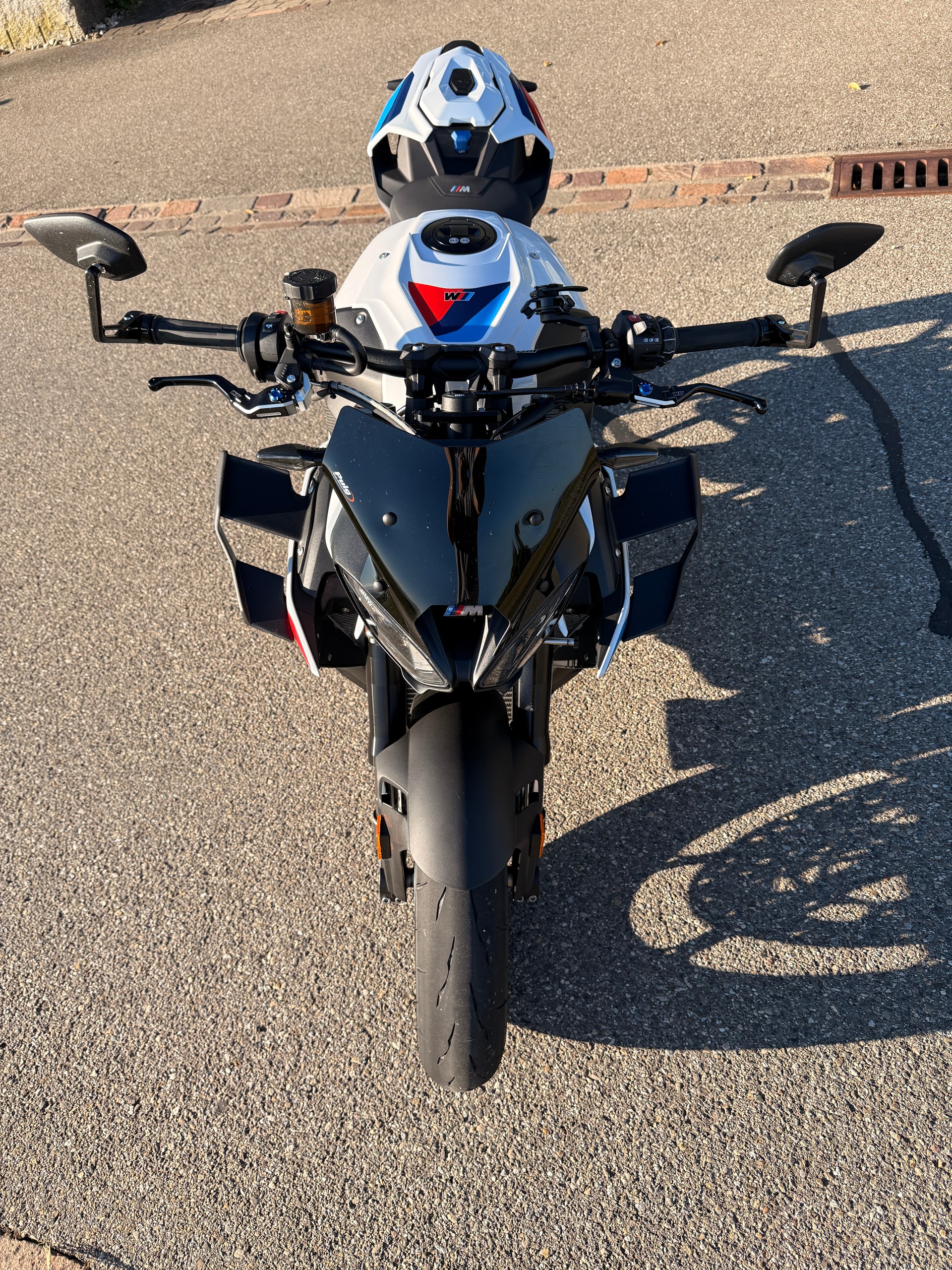 BMW M 1000 R-image-3