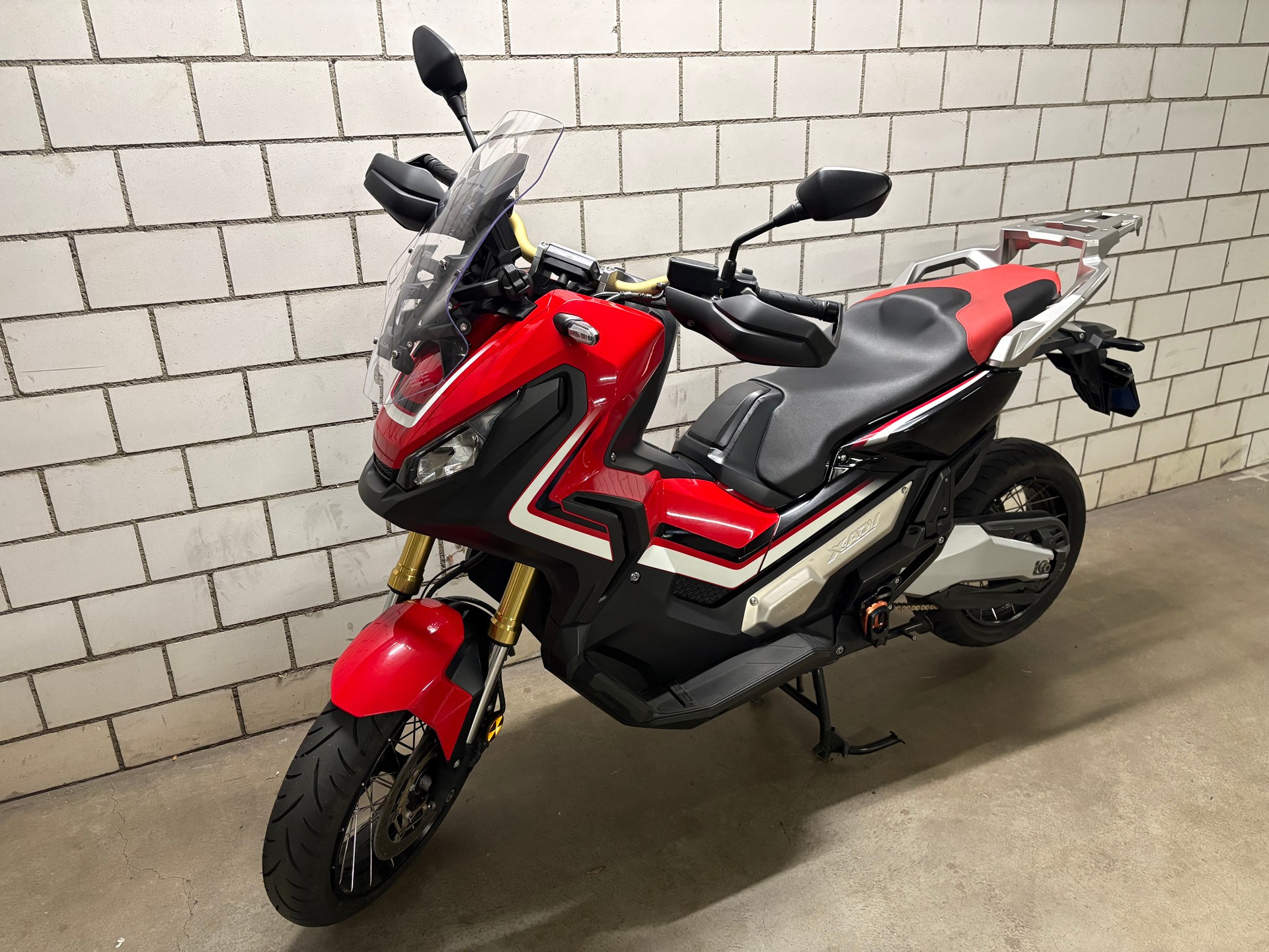 HONDA X-ADV 750 ABS-image-5