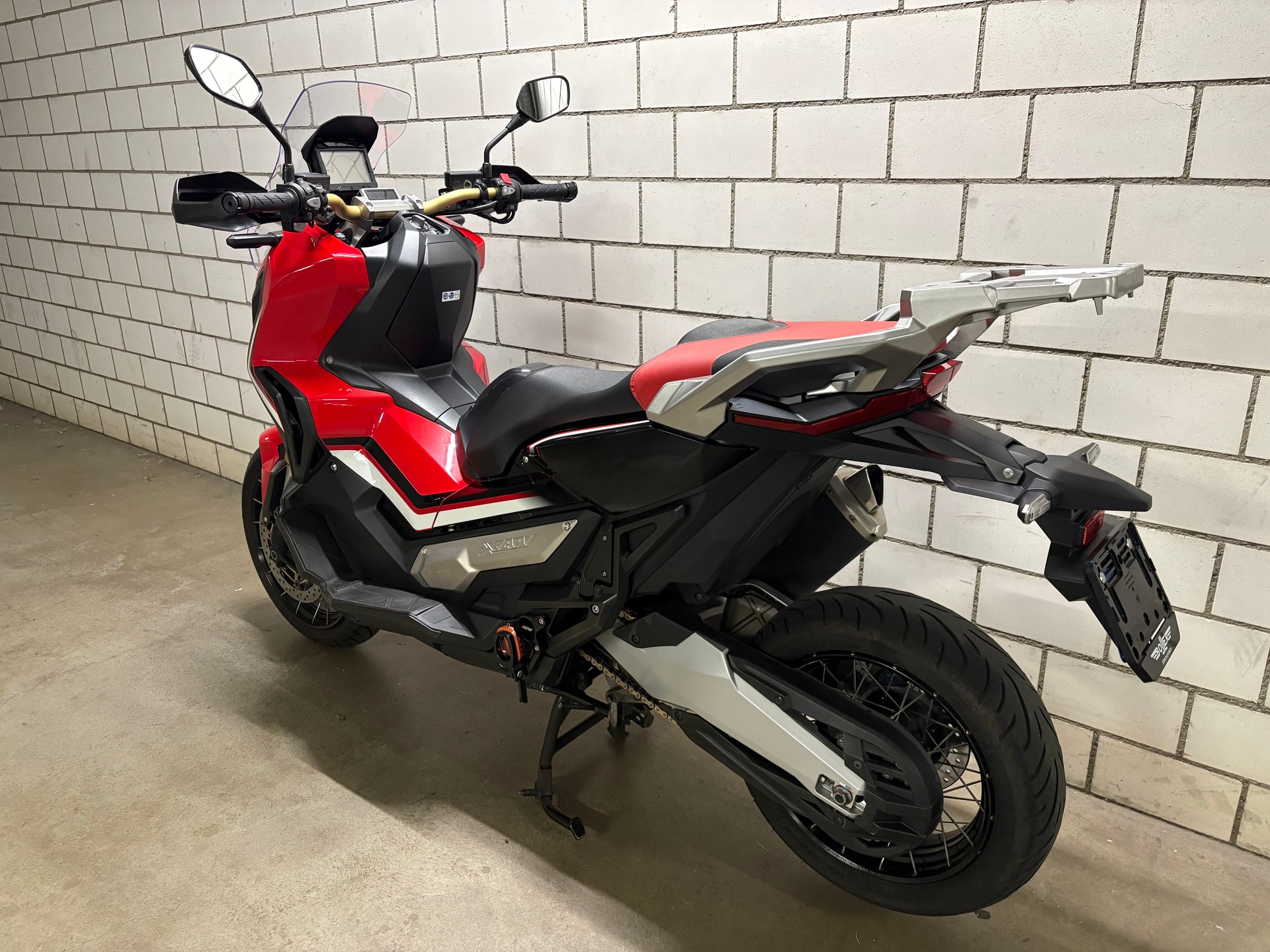HONDA X-ADV 750 ABS-image-3