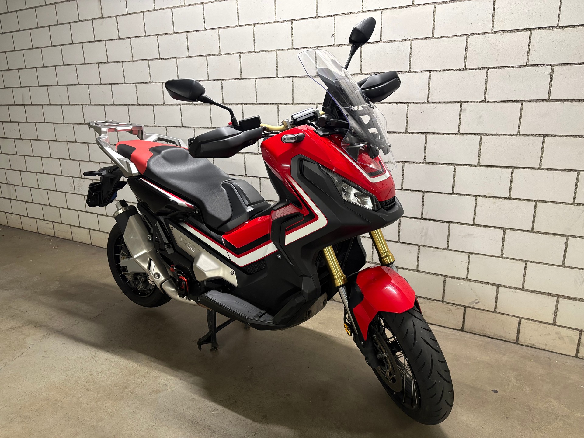 HONDA X-ADV 750 ABS-image-0