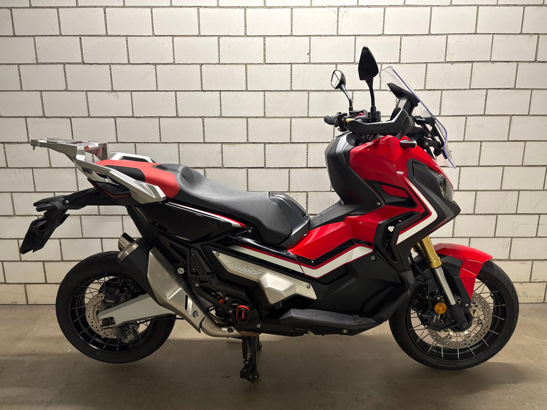 HONDA X-ADV 750 ABS-image-1