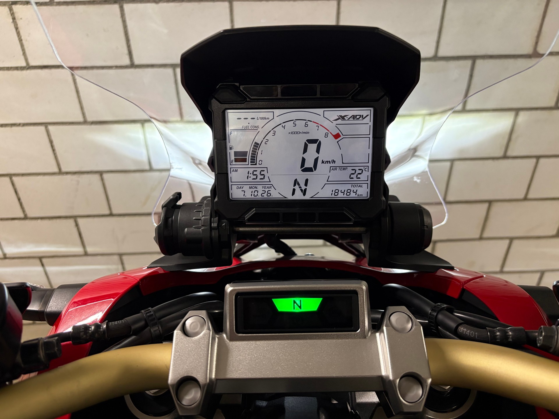 HONDA X-ADV 750 ABS-image-12