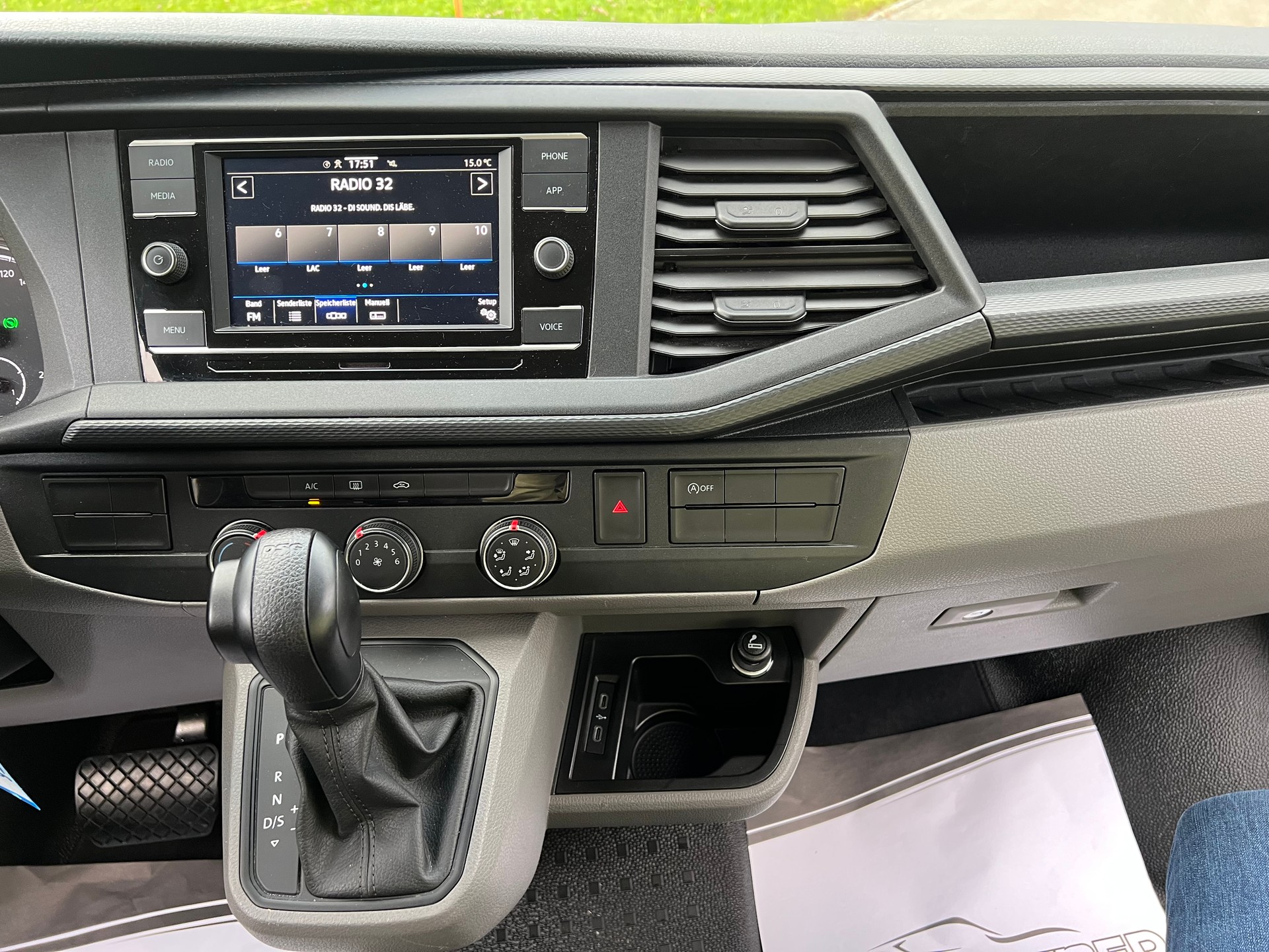 VW VW T6.1 BUS AUTOMAT MIT 9 SITZE. CH WAGEN. VIEL ZUBEHÖR. LEASING 450.--image-18