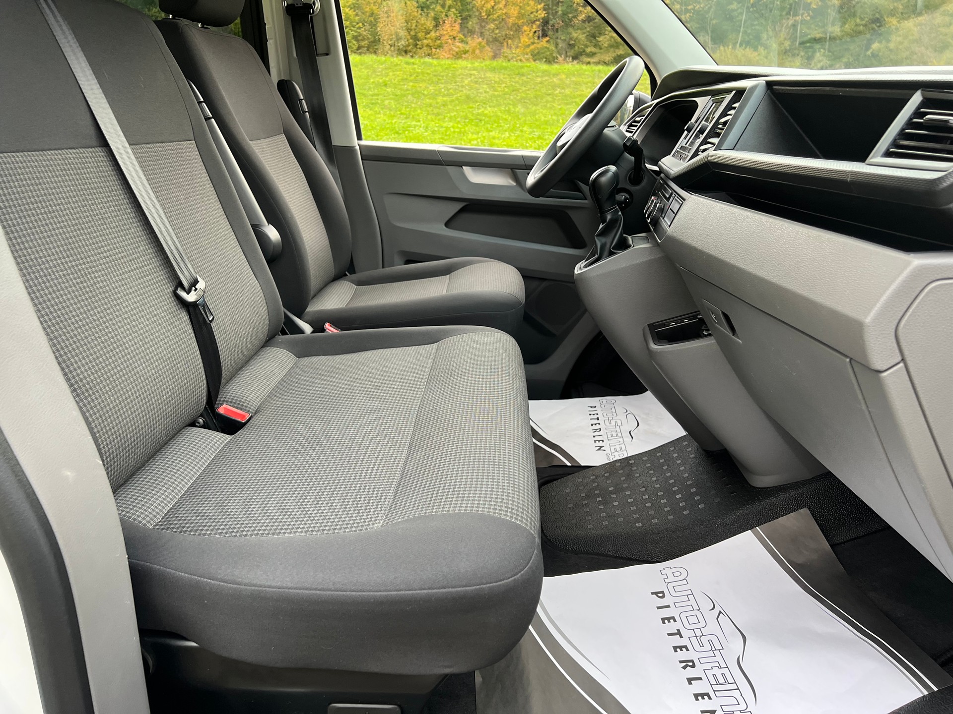 VW VW T6.1 BUS AUTOMAT MIT 9 SITZE. CH WAGEN. VIEL ZUBEHÖR. LEASING 450.--image-9