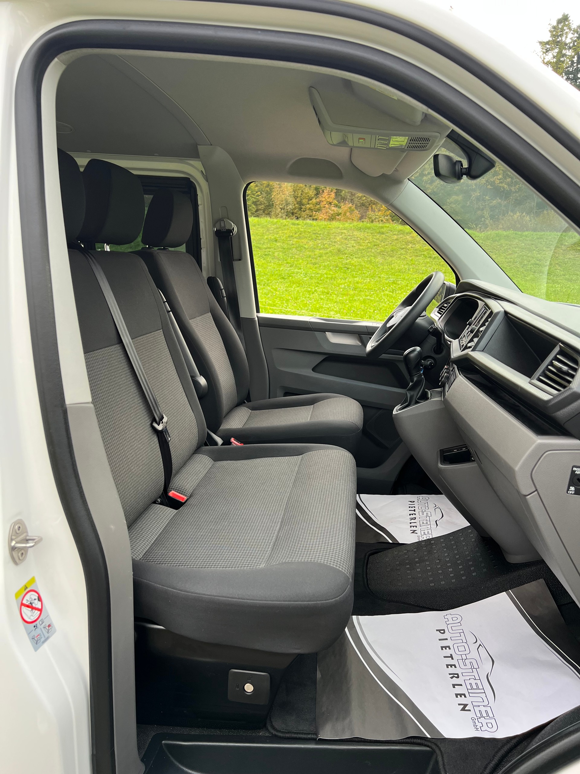 VW VW T6.1 BUS AUTOMAT MIT 9 SITZE. CH WAGEN. VIEL ZUBEHÖR. LEASING 450.--image-22