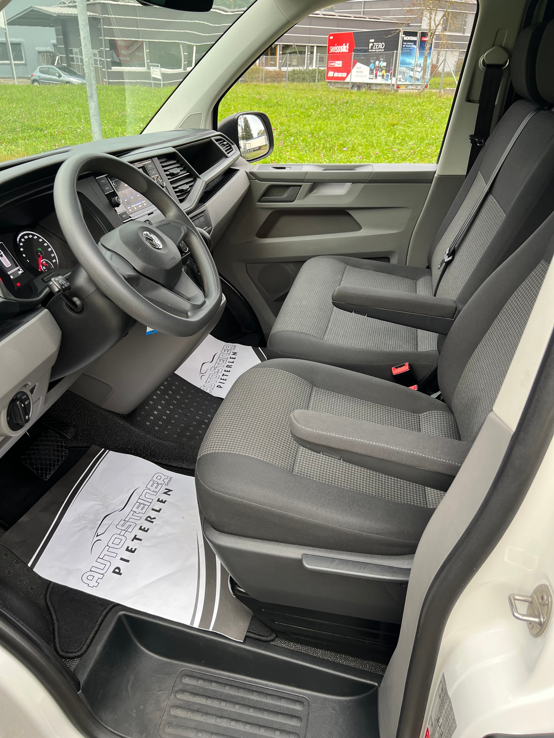 VW VW T6.1 BUS AUTOMAT MIT 9 SITZE. CH WAGEN. VIEL ZUBEHÖR. LEASING 450.--image-10