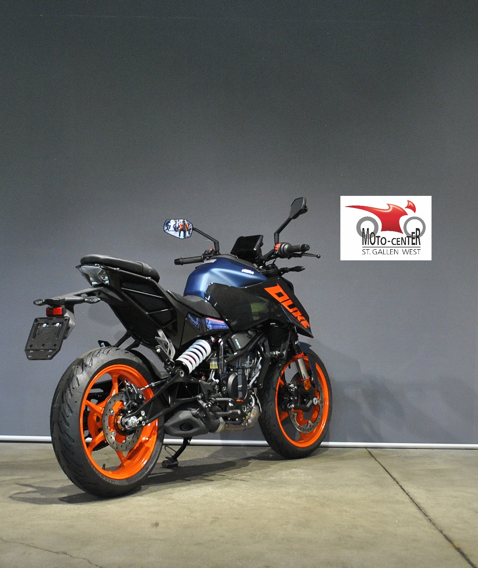 KTM 125 Duke-image-4