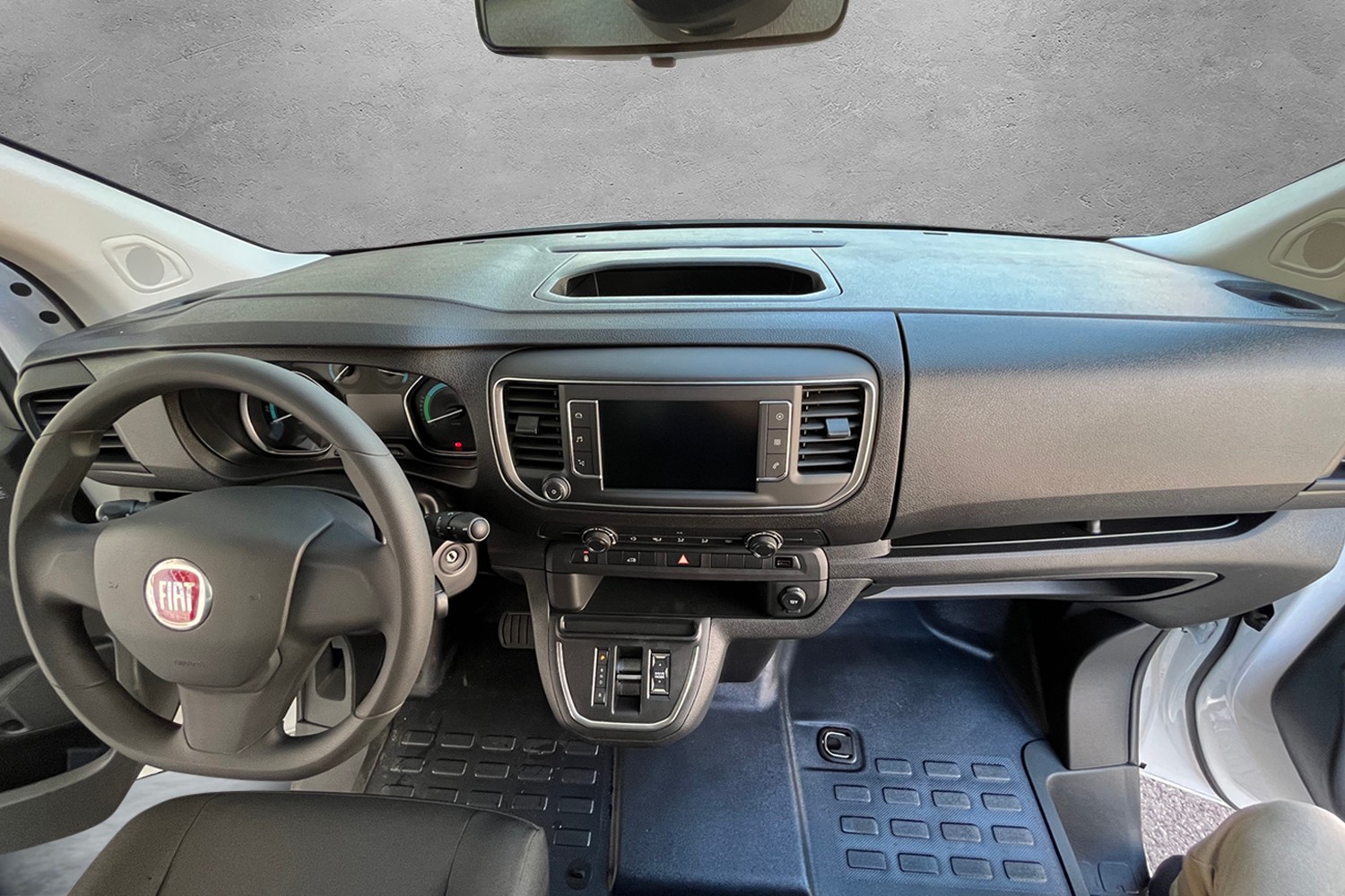 FIAT E-Scudo 50kWh L2 Lounge Swiss-image-11