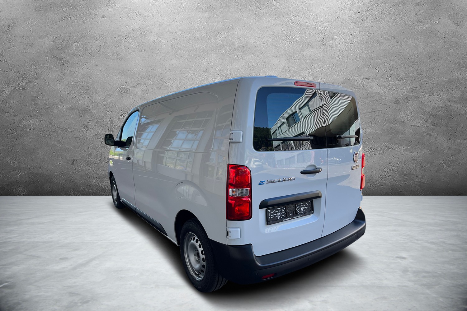 FIAT E-Scudo 50kWh L2 Lounge Swiss-image-8
