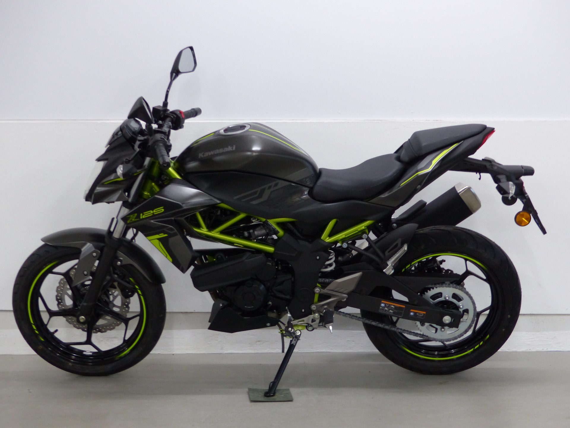 KAWASAKI Z 125 ABS-image-2