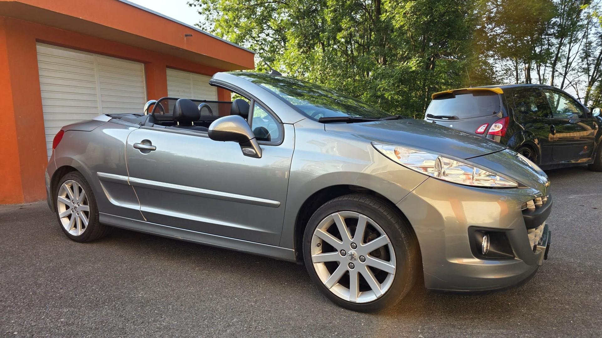 PEUGEOT 207 CC 1.6 16V Roland Garros Automatic-image-6