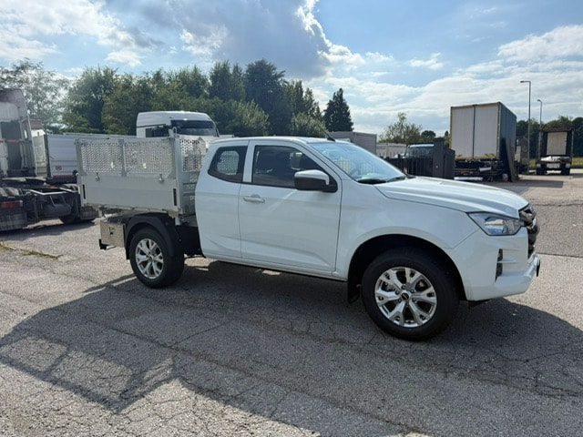 ISUZU D-MAX 1.9 SpaceCab N60BB 4x4 Ponte Ribaltabile 3 lati in Alluminio "NUOVO" con Sopra Sponde - Gancio Traino KG. 3500-image-1