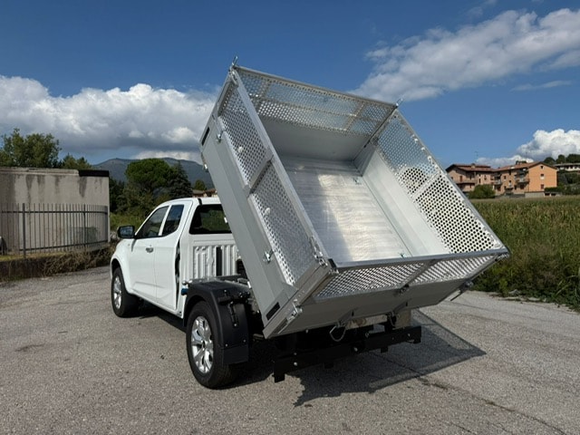 ISUZU D-MAX 1.9 SpaceCab N60BB 4x4 Ponte Ribaltabile 3 lati in Alluminio "NUOVO" con Sopra Sponde - Gancio Traino KG. 3500-image-6