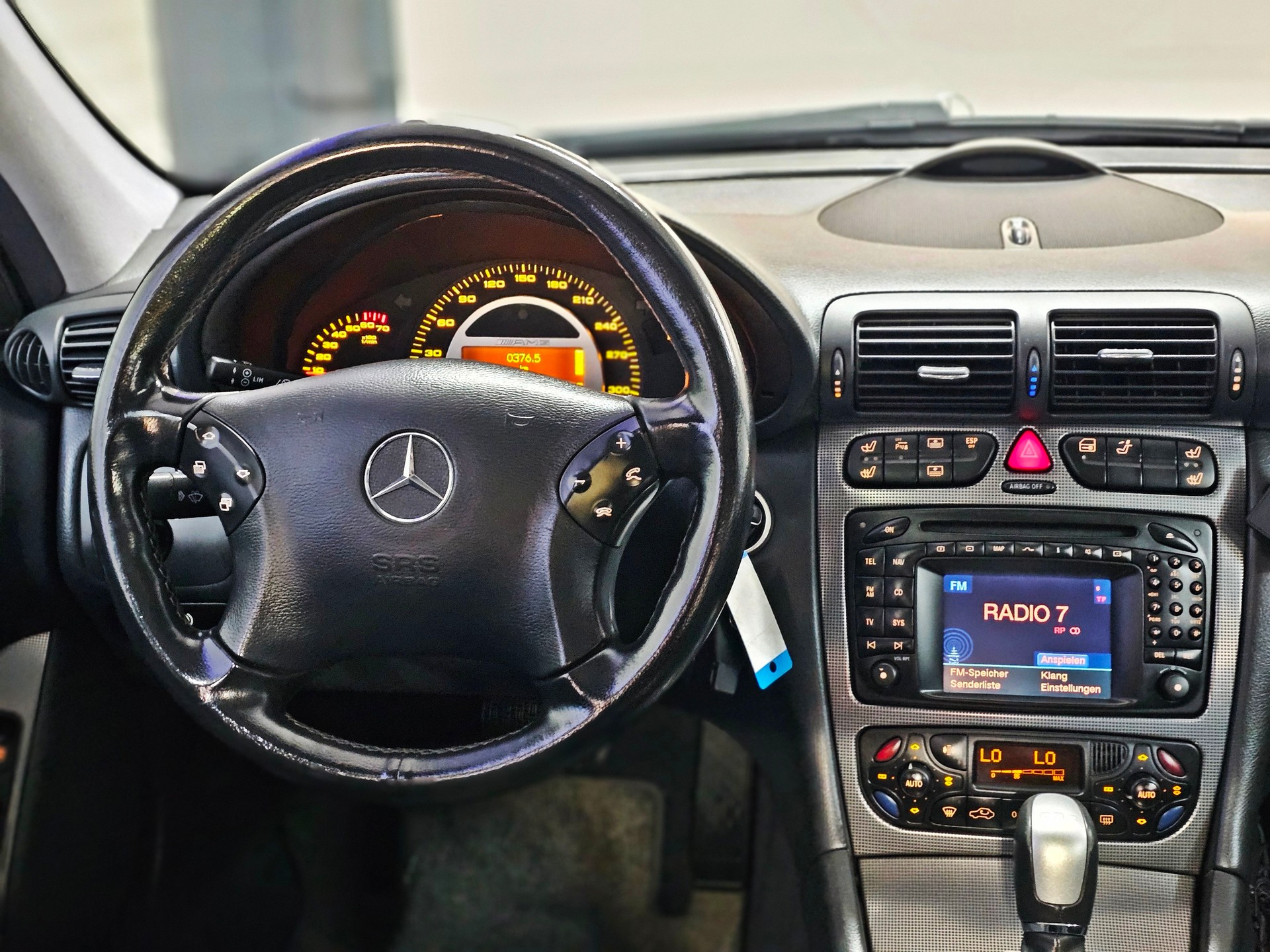 MERCEDES-BENZ C 32 AMG Automatic-image-11