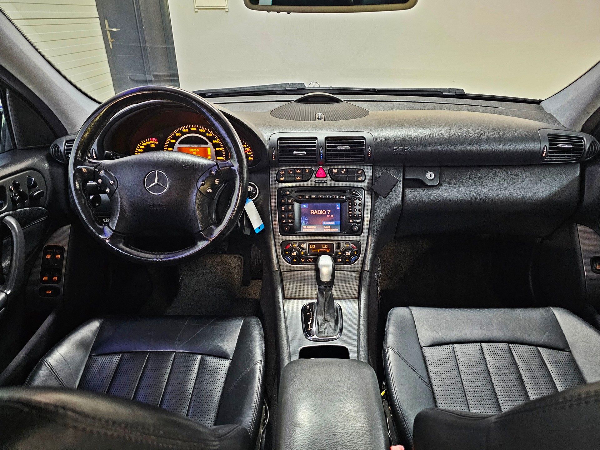MERCEDES-BENZ C 32 AMG Automatic-image-10
