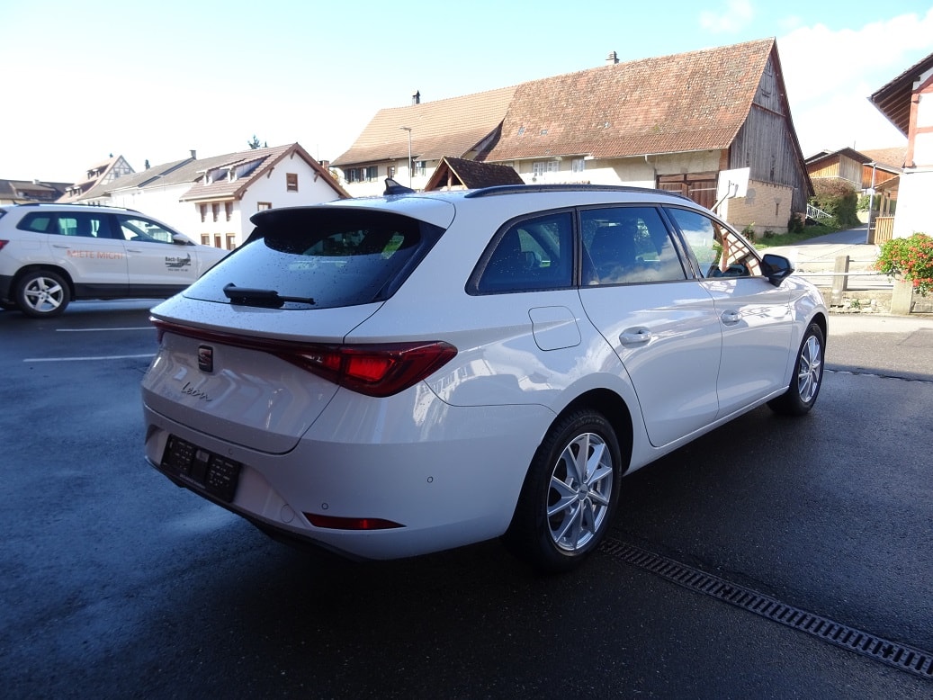 SEAT Leon ST 2.0 TDI Style DSG-showroom-element-2