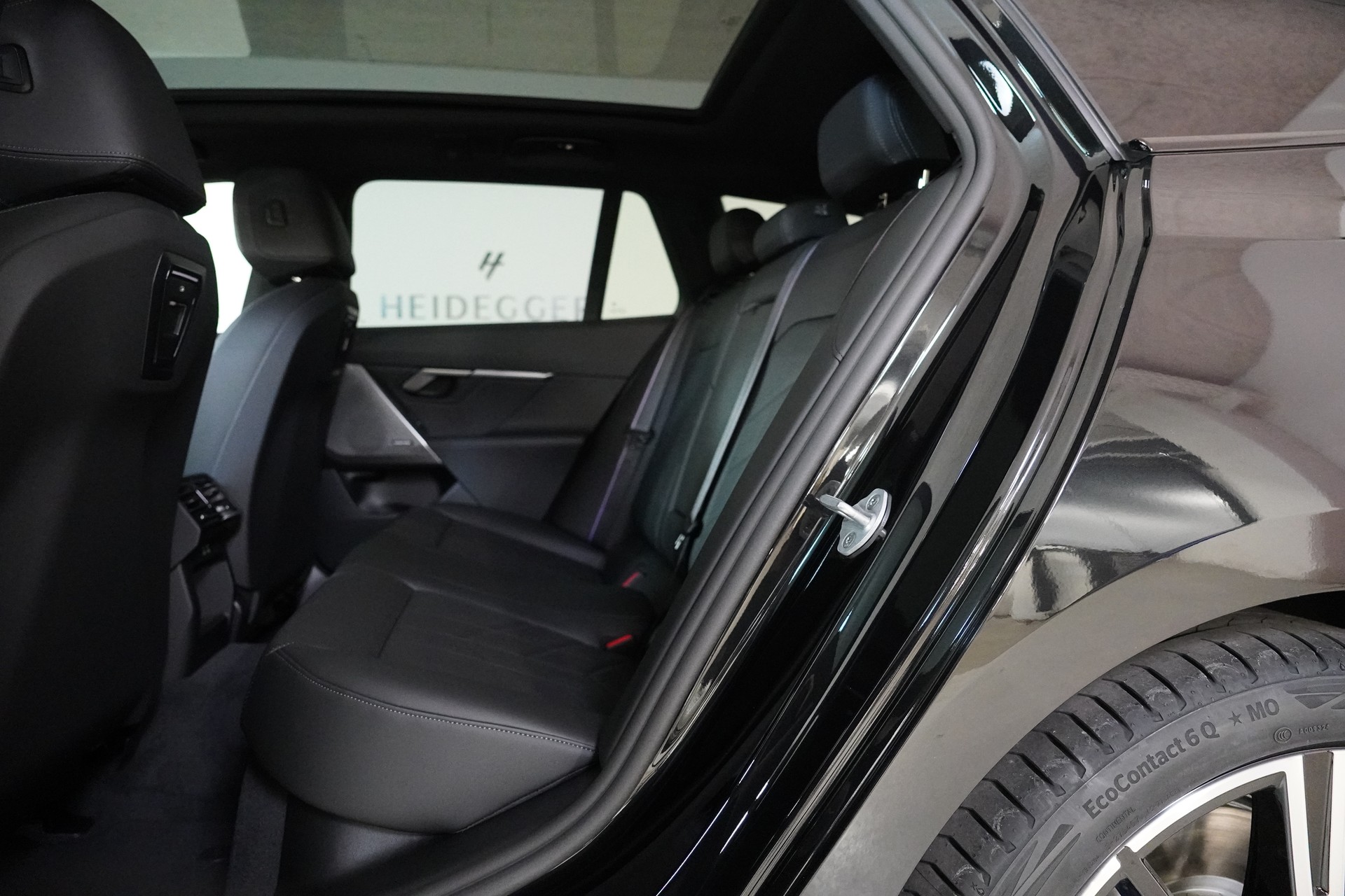 BMW 520d xDrive 48V Touring M Sport Pro Steptronic-image-12
