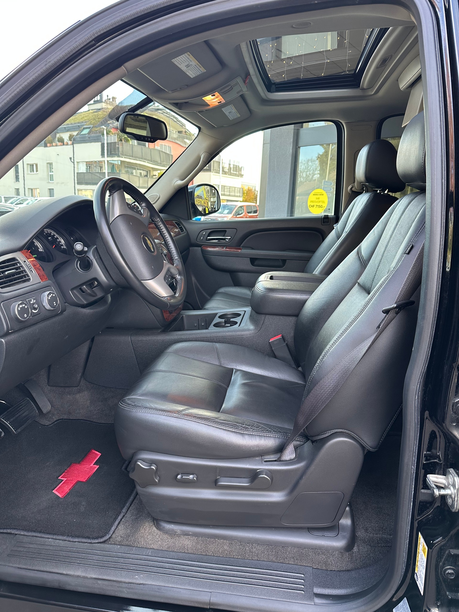 CHEVROLET Tahoe 6.0 Hybrid 4x4-image-9