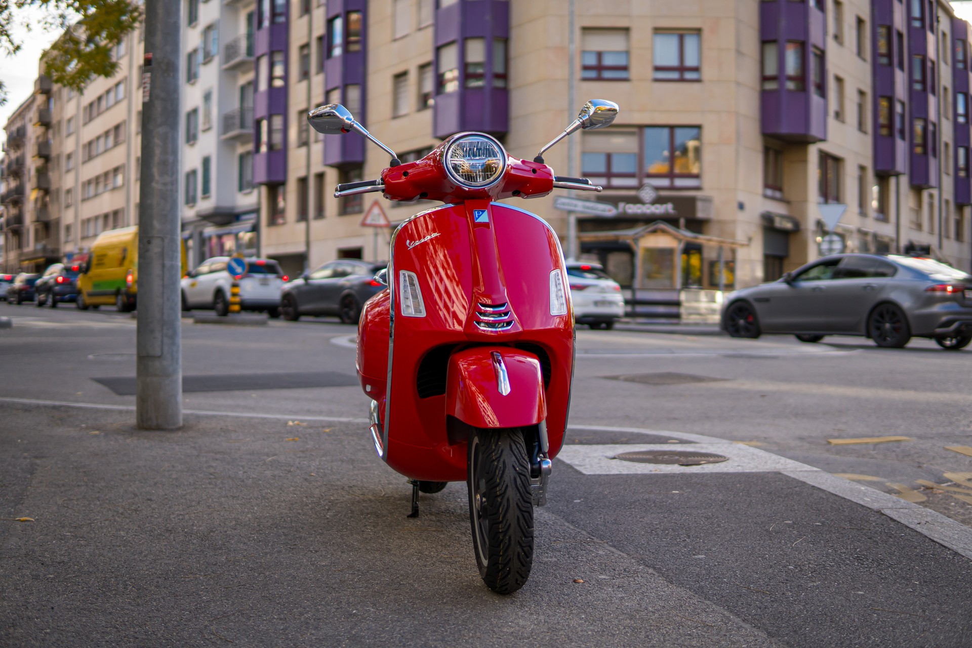 PIAGGIO Vespa GTS 125 Super RST Euro 5+-image-1