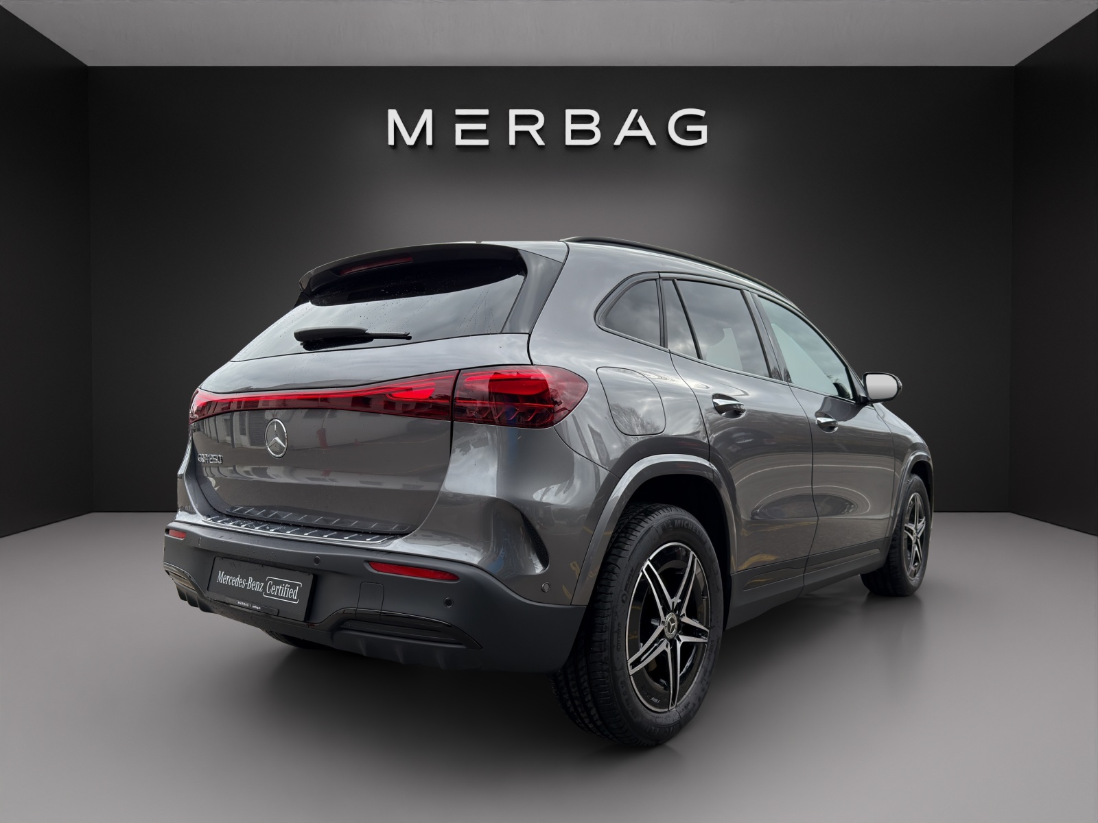 MERCEDES-BENZ EQA 250 66,5kWh-image-2