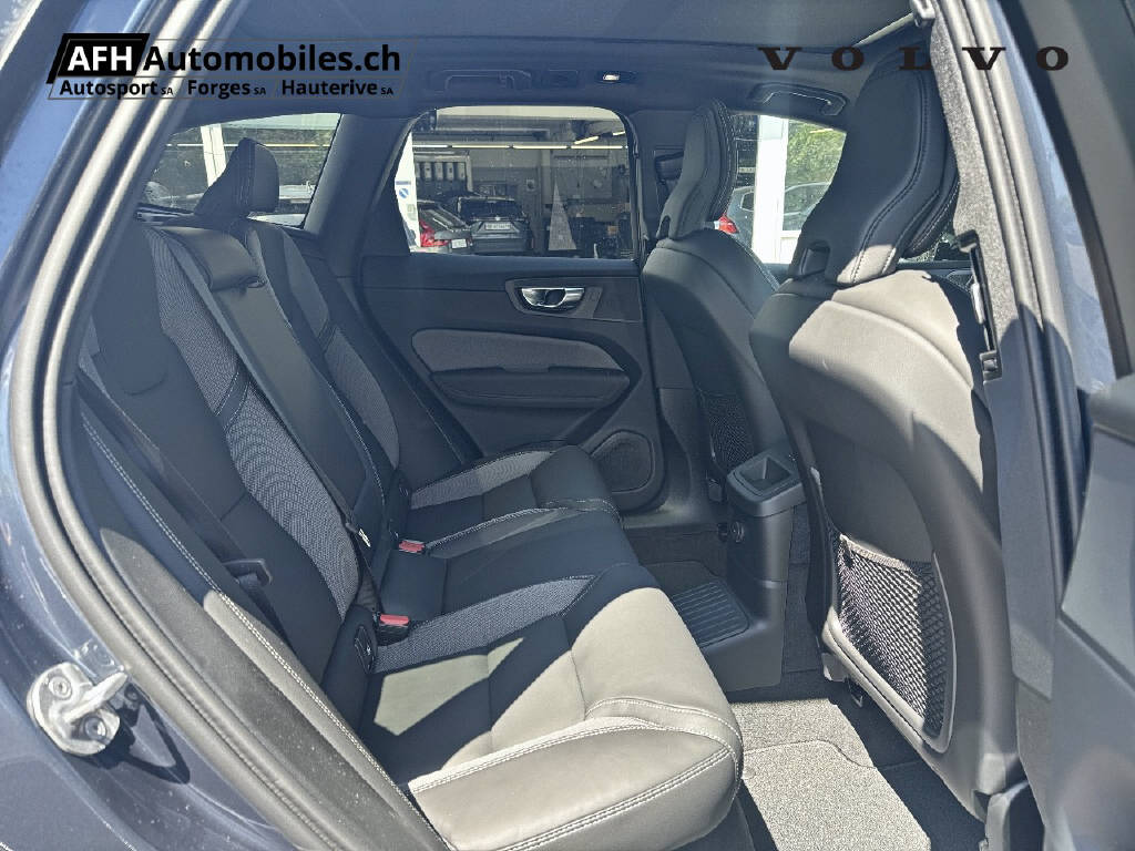 VOLVO XC60 2.0 T6 TE Black Edition eAWD-image-11