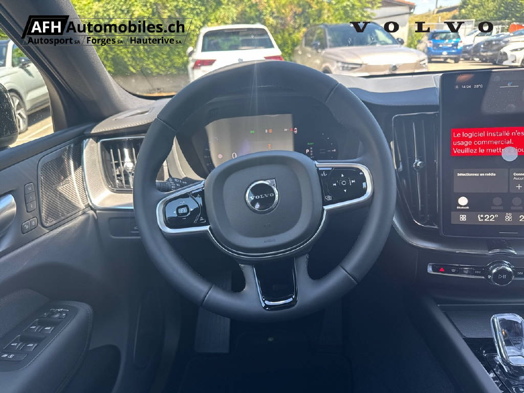 VOLVO XC60 2.0 T6 TE Black Edition eAWD-image-10