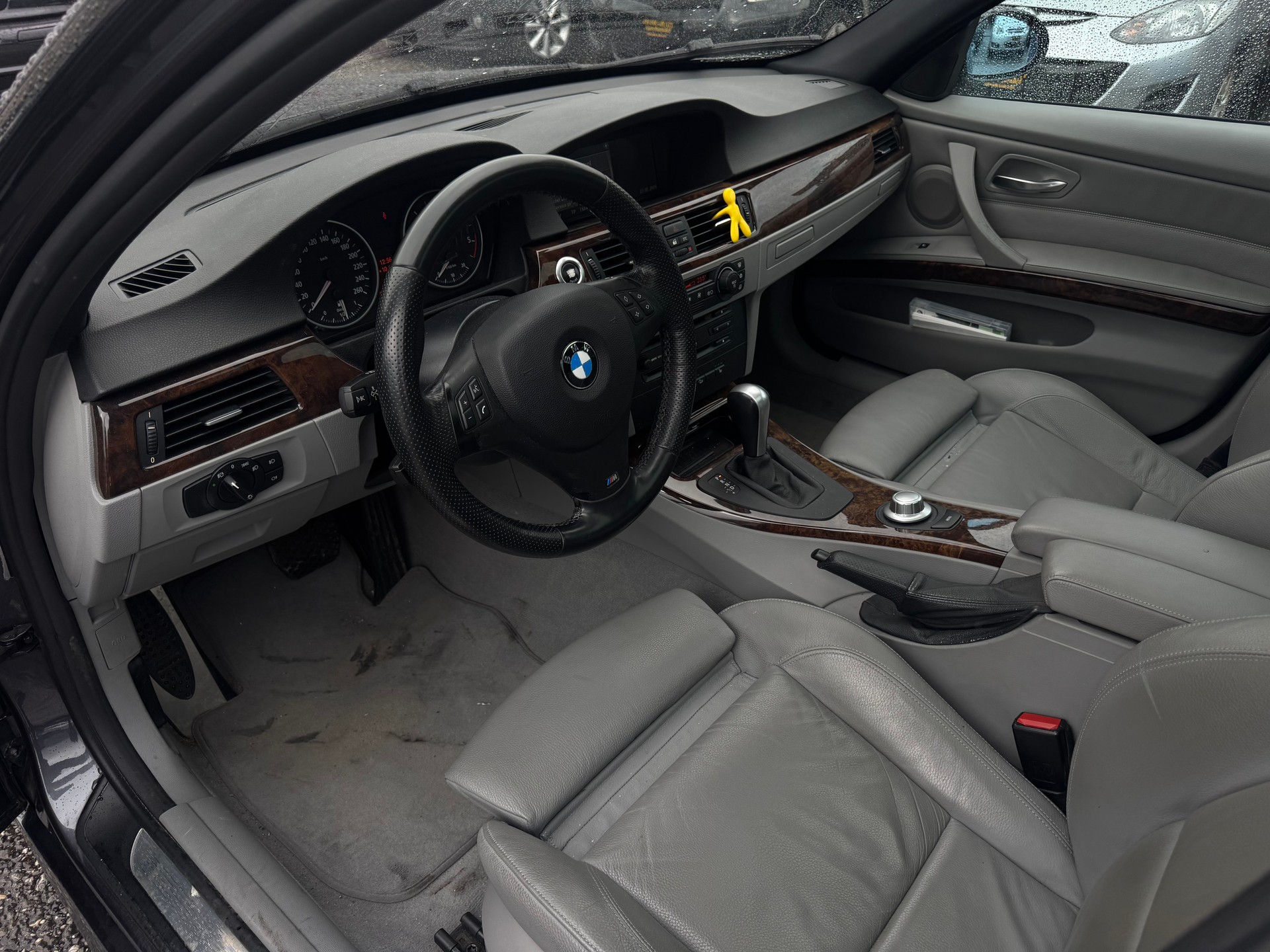 BMW 330xd Touring M-Packet-image-9