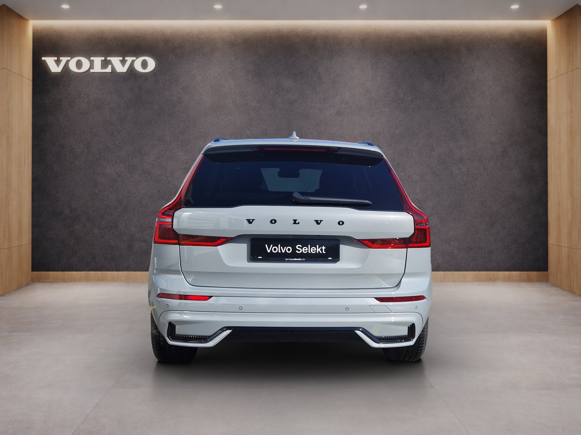 VOLVO XC60 2.0 T6 TE Black Edition eAWD Black Edition-showroom-element-3