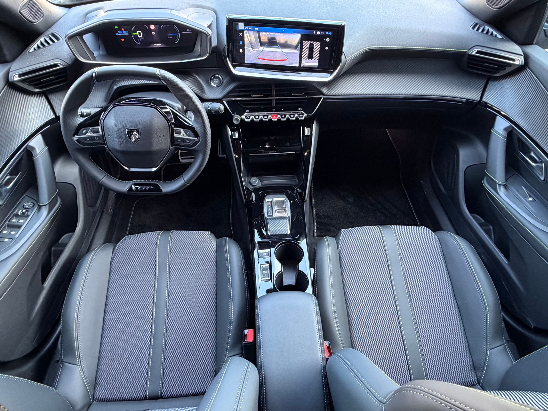 PEUGEOT 2008 156 e 54 kWh GT-image-10