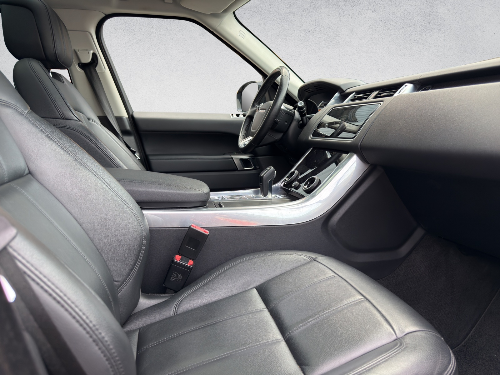 LAND ROVER Range Rover Sport 3.0 TDV6 SE Automatic-image-13