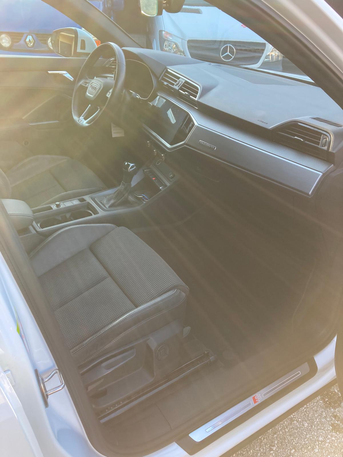 AUDI Q3 Sportback 40 TDI S line Attraction quattro S-tronic-image-8
