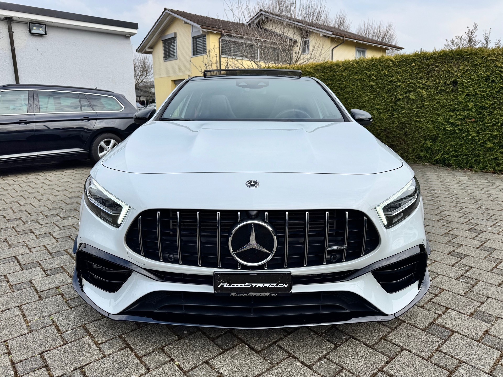MERCEDES-BENZ A 45 S AMG 4Matic+ Speedshift-showroom-element-1