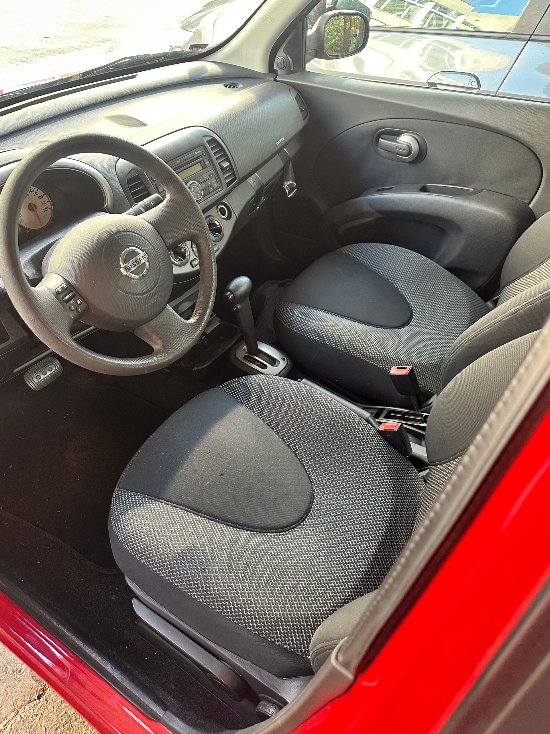 NISSAN Micra 1.4 tekna-image-9