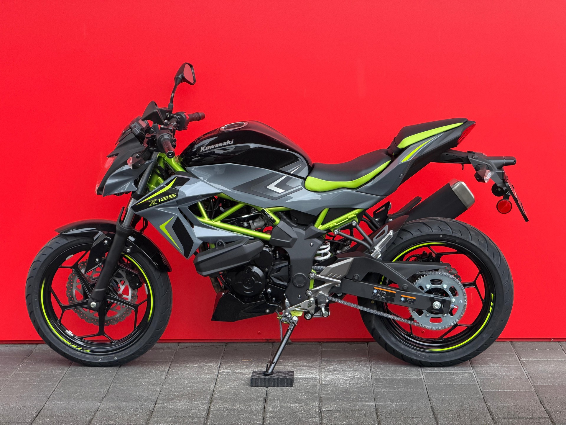 KAWASAKI Z 125-image-15